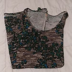 LuLaRoe Perfect T